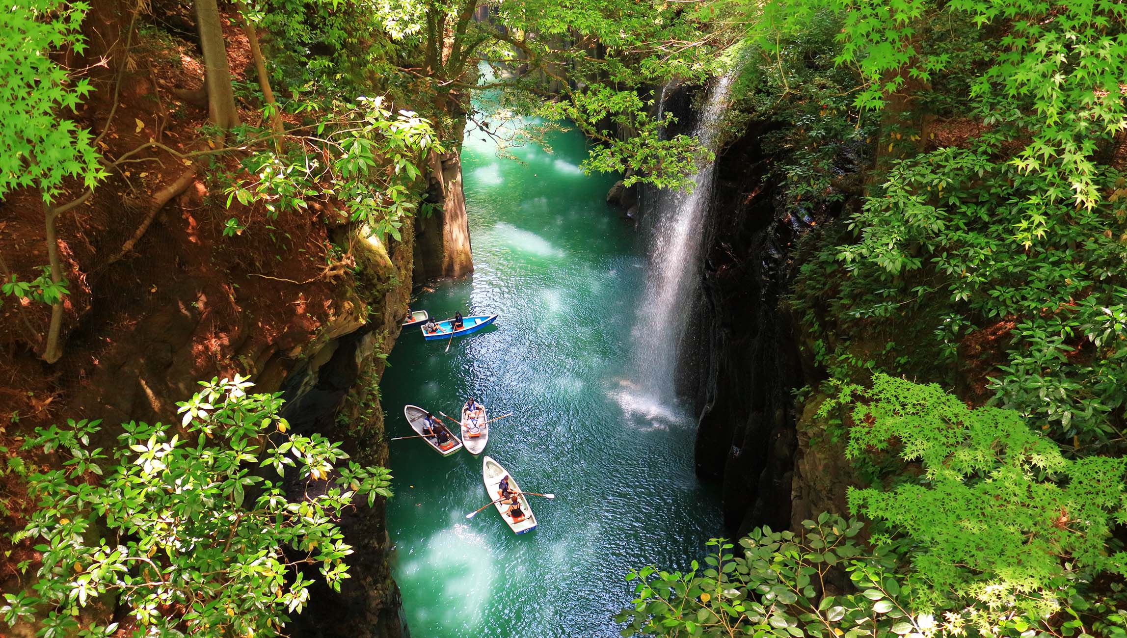 南国の美景を巡るショートクルーズ